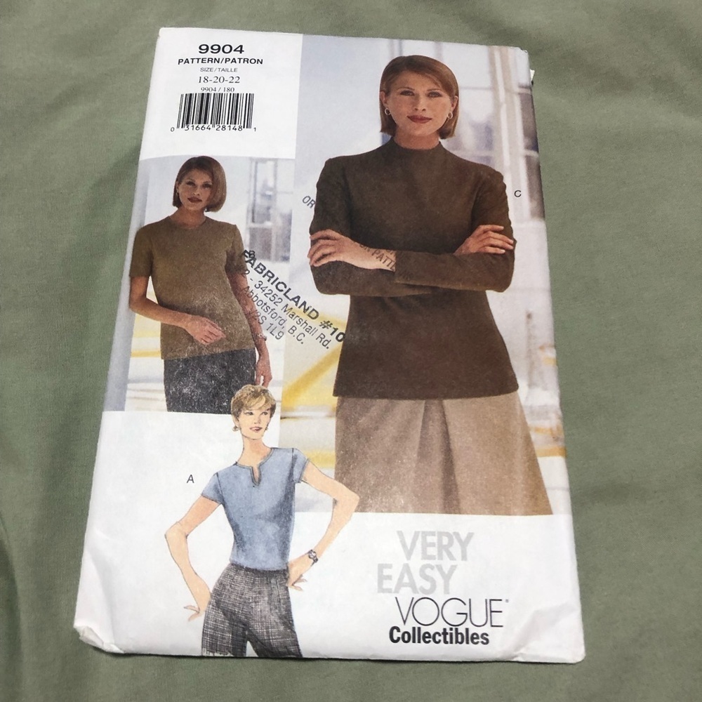Vintage Very Easy Very Vogue Pattern 9904 uncut -18-20-22